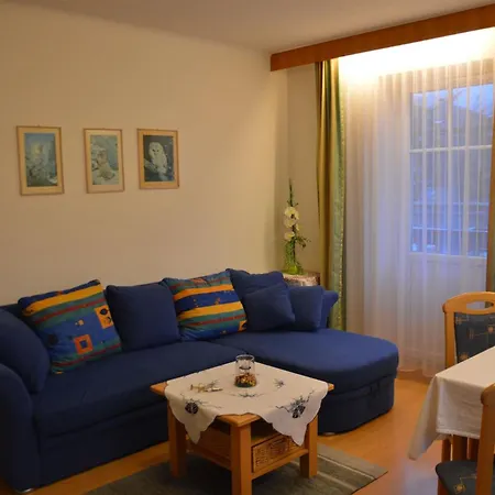 Mooslechner Apartment *