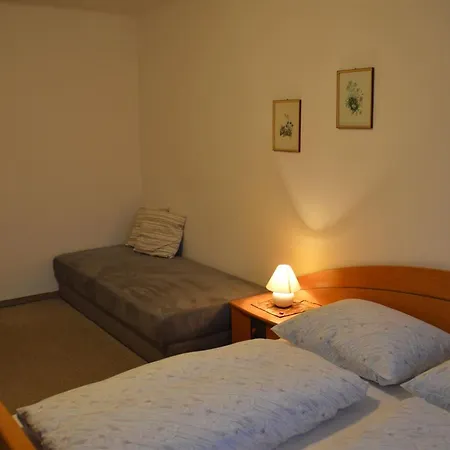Mooslechner Apartment *