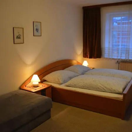 Mooslechner Apartment *